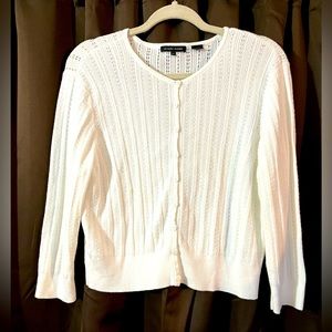 Girls Jeanne Pierre white sweater, Size XL, excellent pre-loved condition